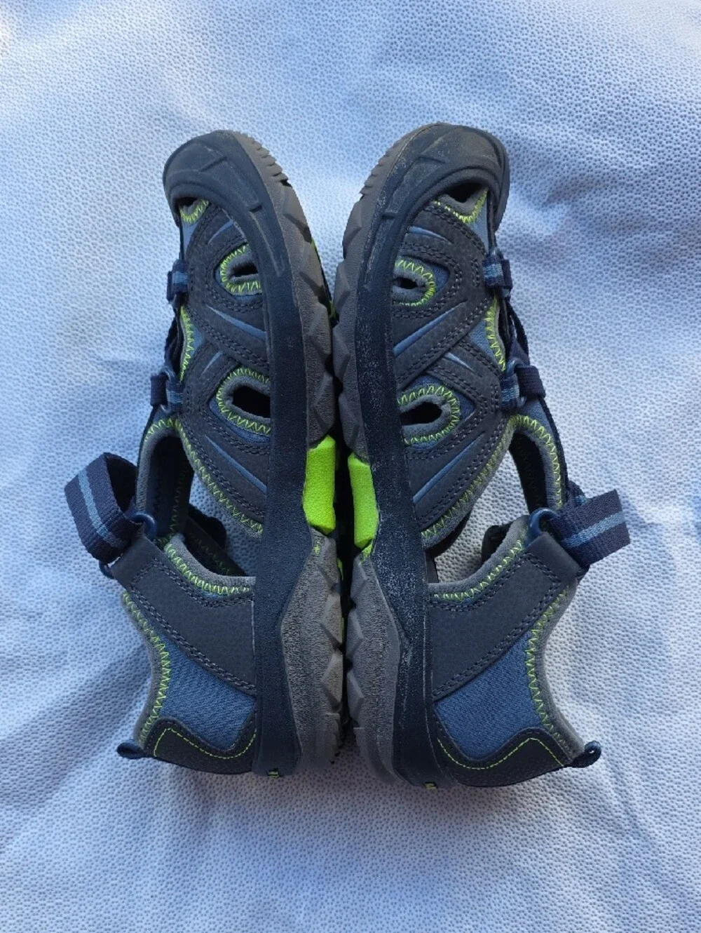 Merrell Kids Navy Blue Active Closed Toe Sandals.